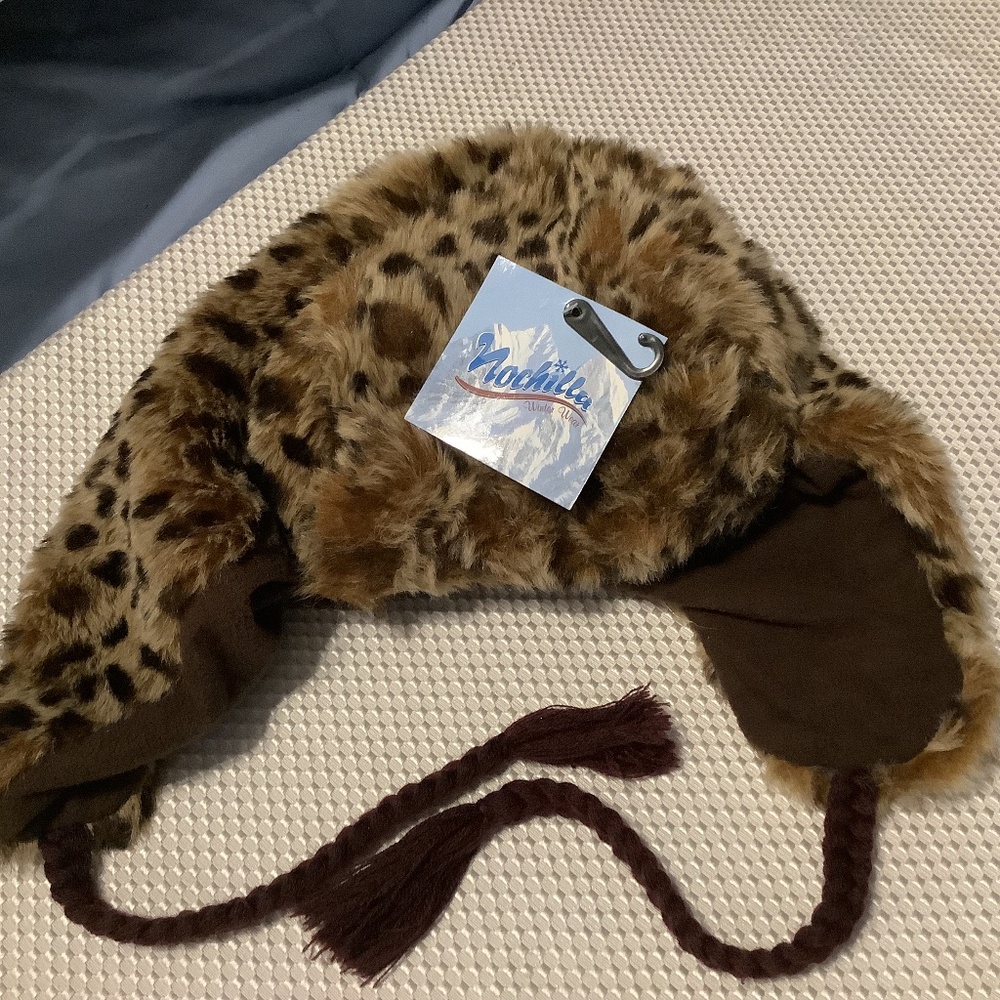 Nochilla Winter  Faux Fur Animal Leopard/Cheetah Print Ear flaps Hat